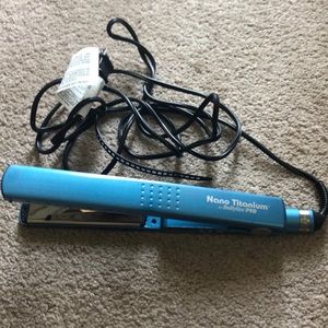 BaBylissPRO Nano Titanium Straightening Iron
